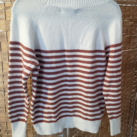 Valentine's Day sweater from Ann Taylor LOFT - Picture 2 of 5